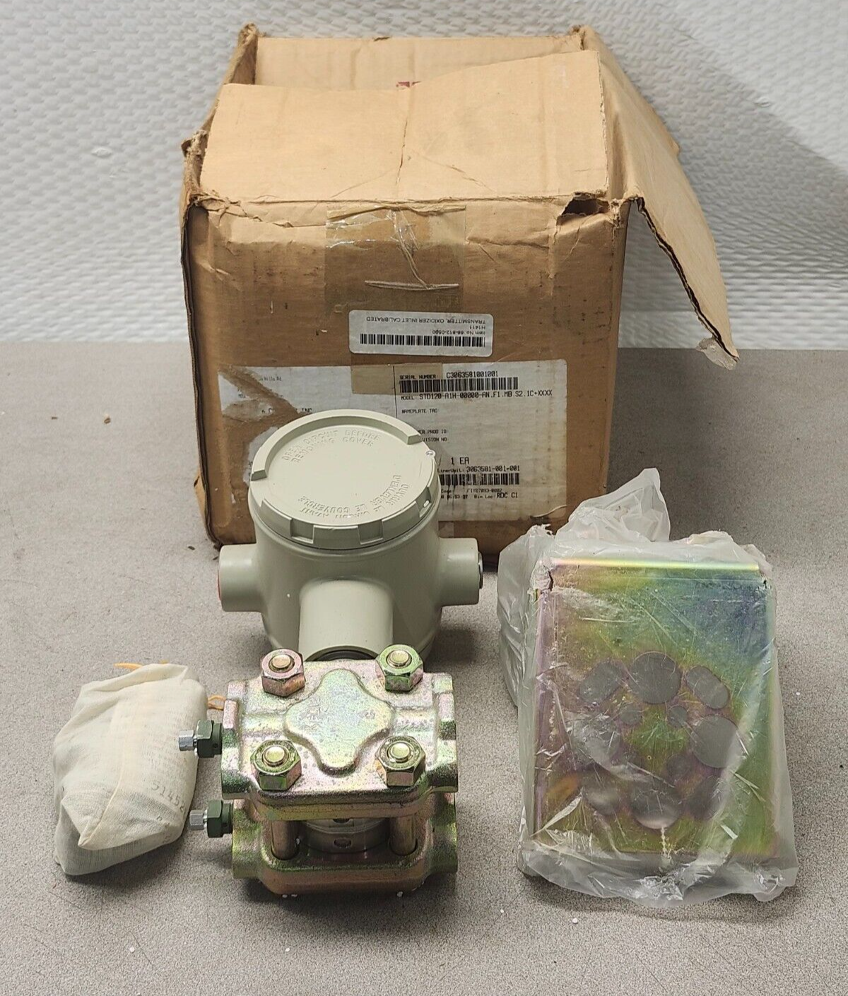 NEW HONEYWELL SMART PRESSURE TRANSMITTER STD120-A1H-00000-AN,F1,MB,S2,1C+XXXX