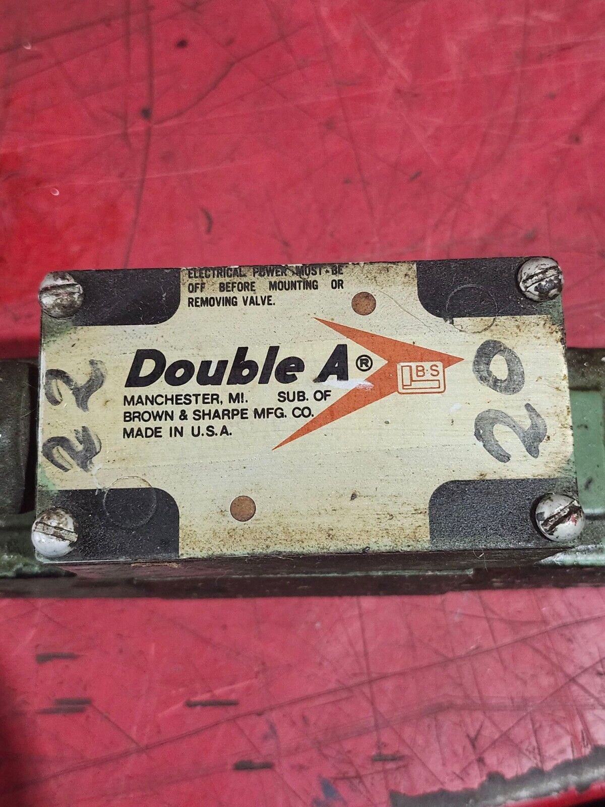 PREOWNED DOUBLE A SOLENOID VALVE QF-005-FF-10B1