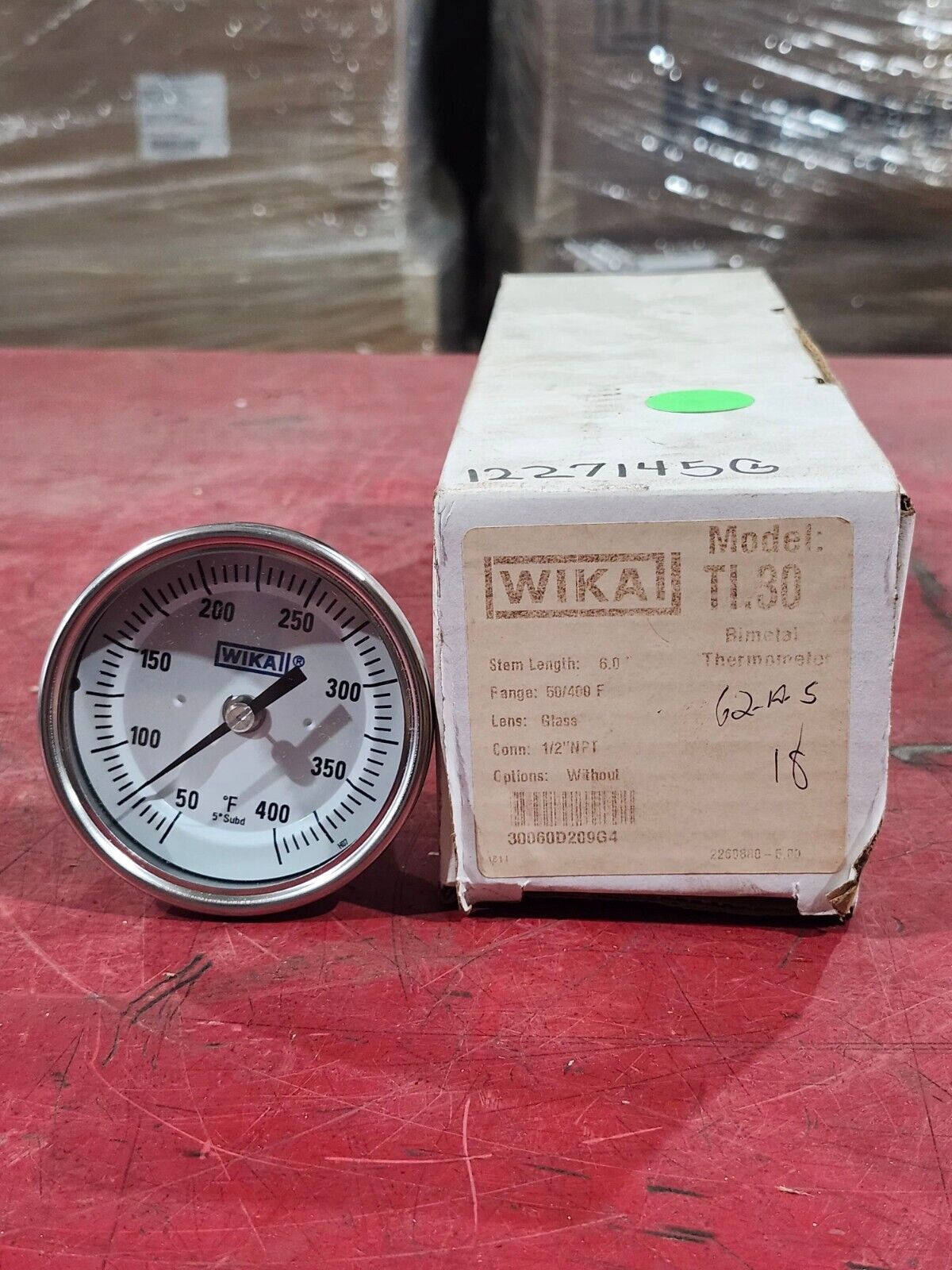 NEW IN BOX WIKA BIMETAL THERMOMETER TI.30