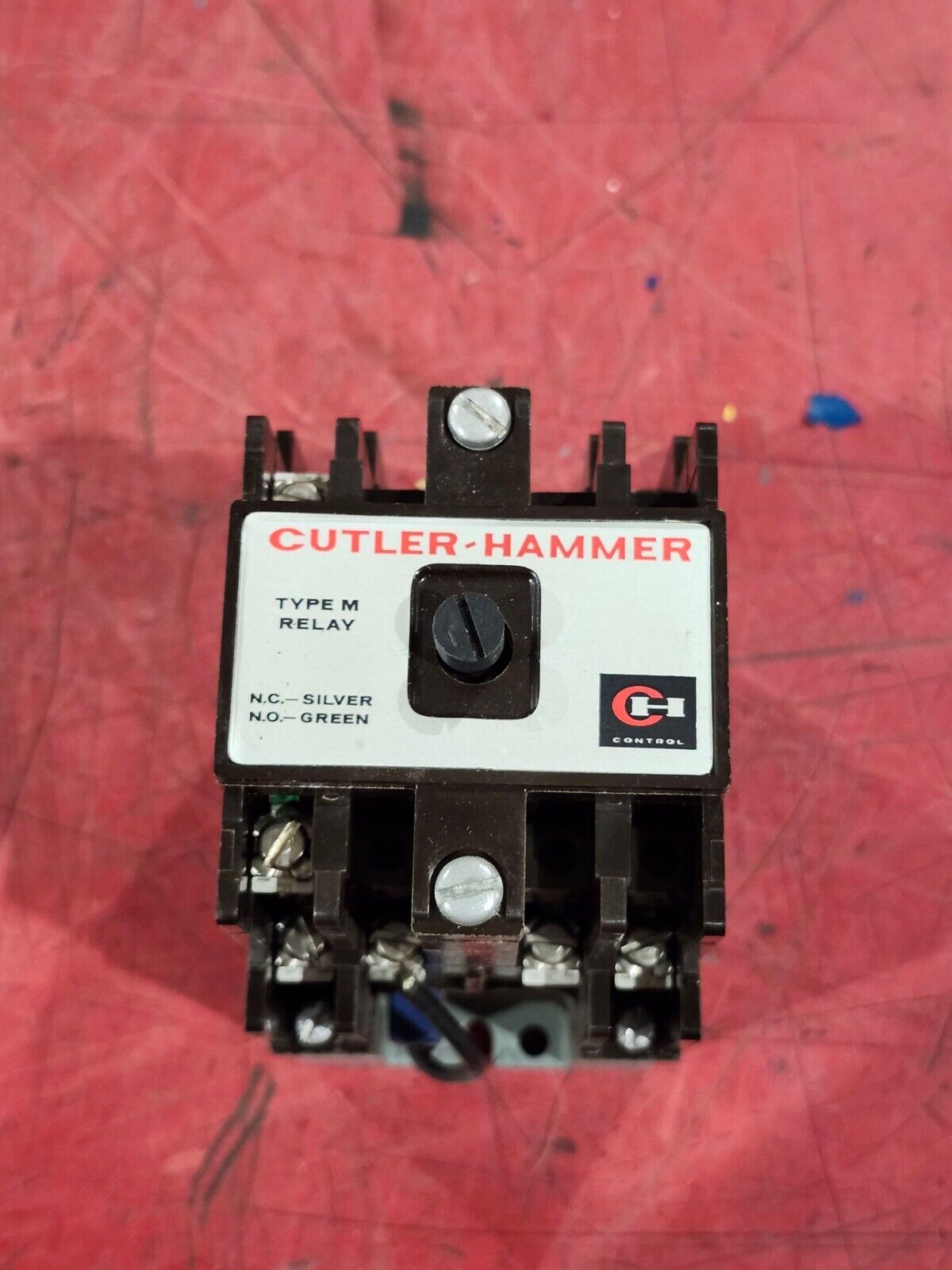 NEW IN BOX CUTLER HAMMER TYPE M RELAY D26MRD40B1