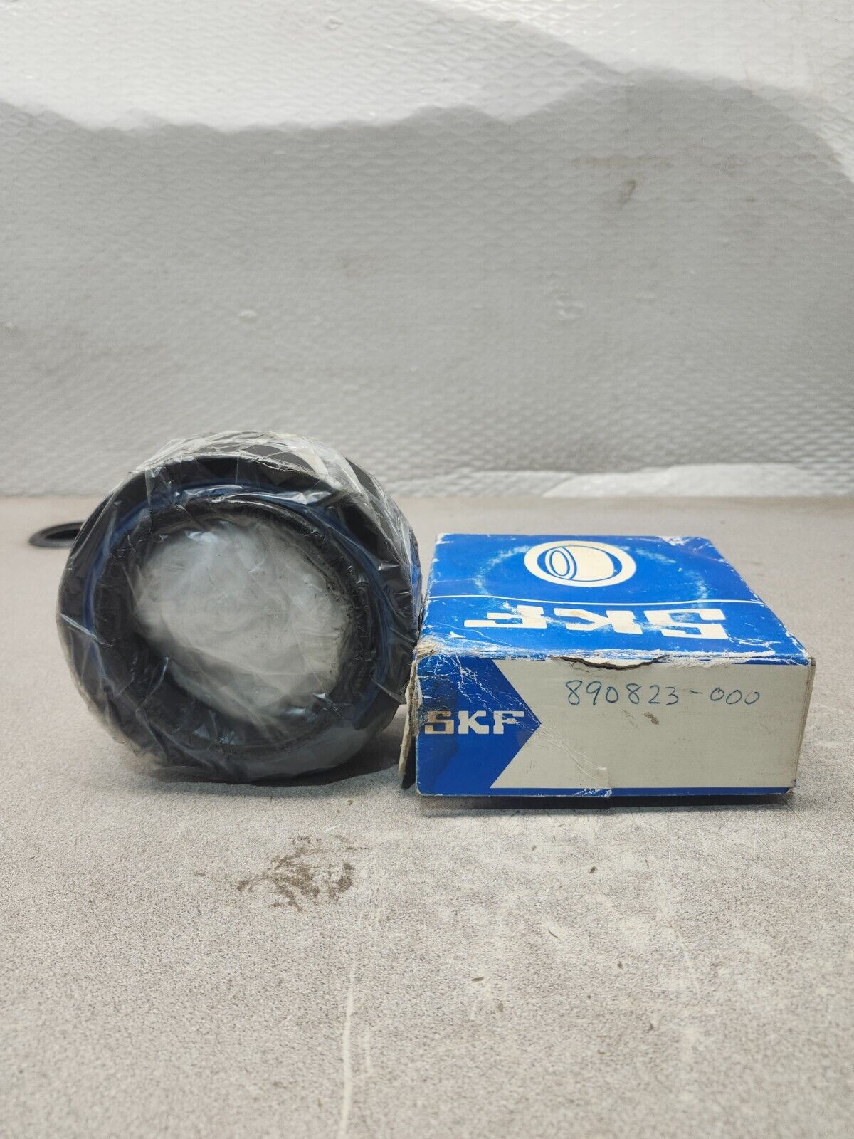 NEW IN BOX SKF BUSHING BEARING GE 80 ES-2RS