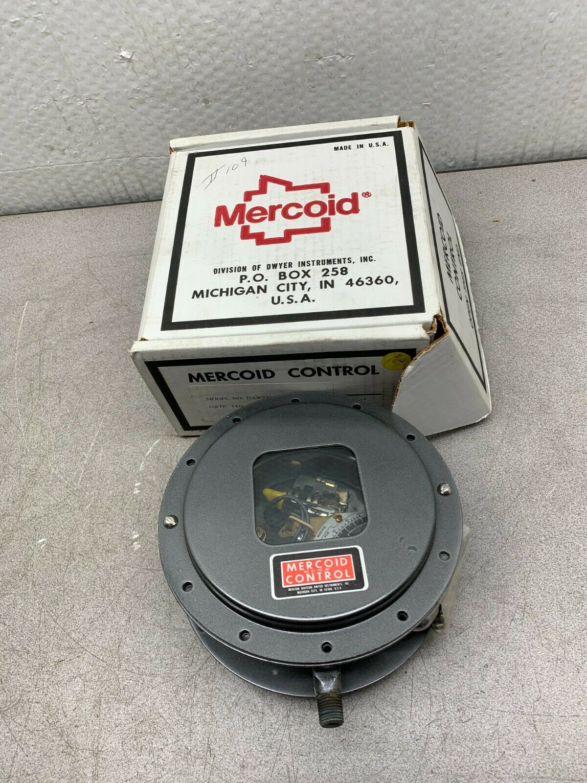 USED MERCOID PRESSURE SWITCH DAW-533-2-6