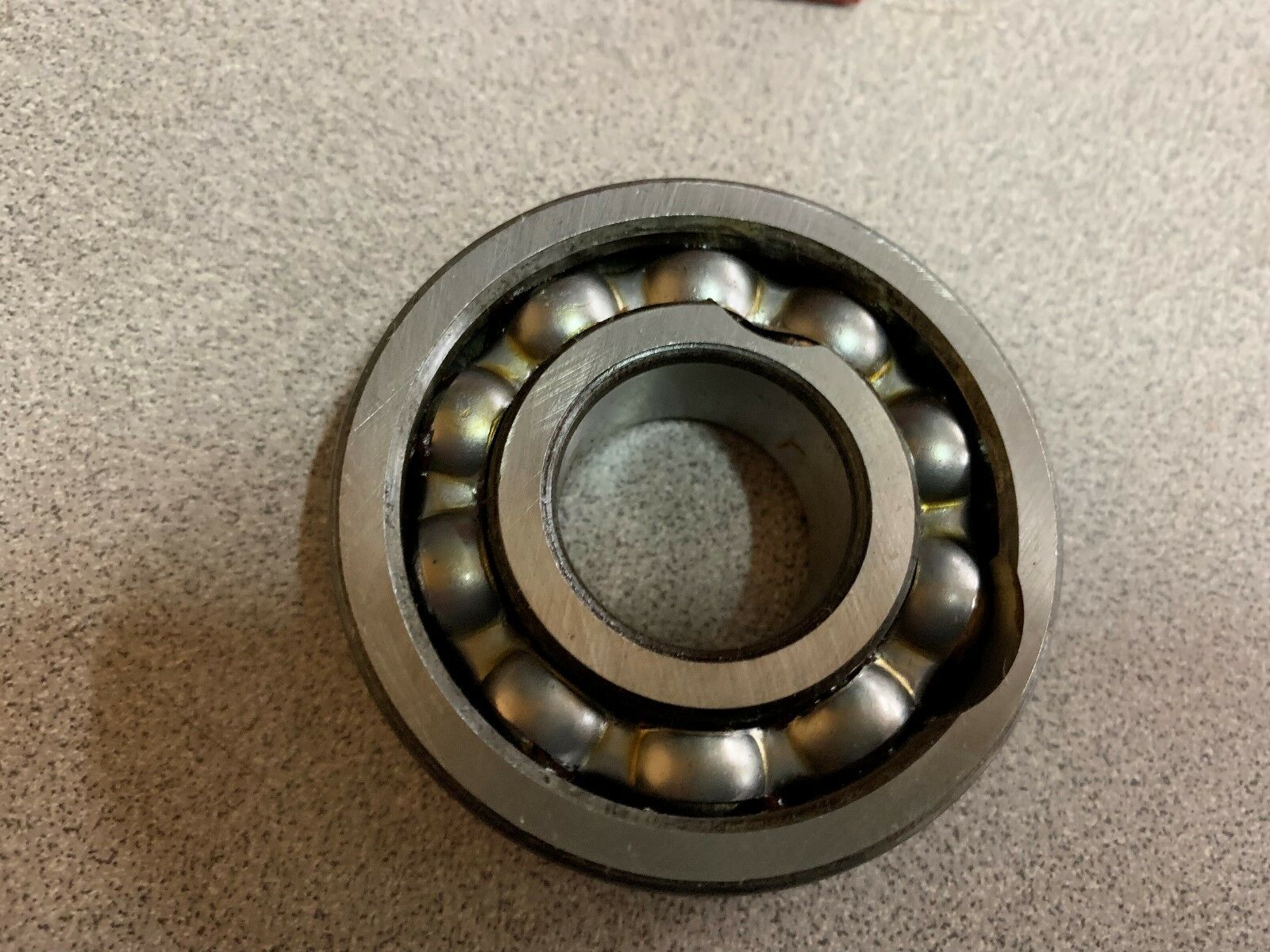 NEW IN BOX SKF BEARING 305 J IMP C