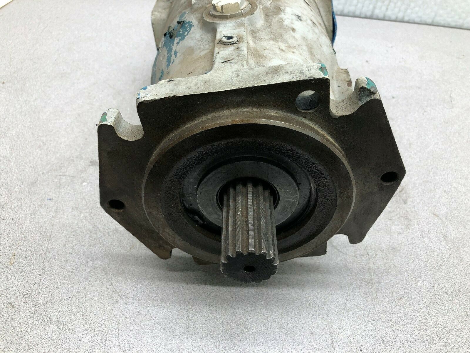 USED SAUER SUNDSTRAND FIXED DISPLACEMENT MOTOR 21-3038