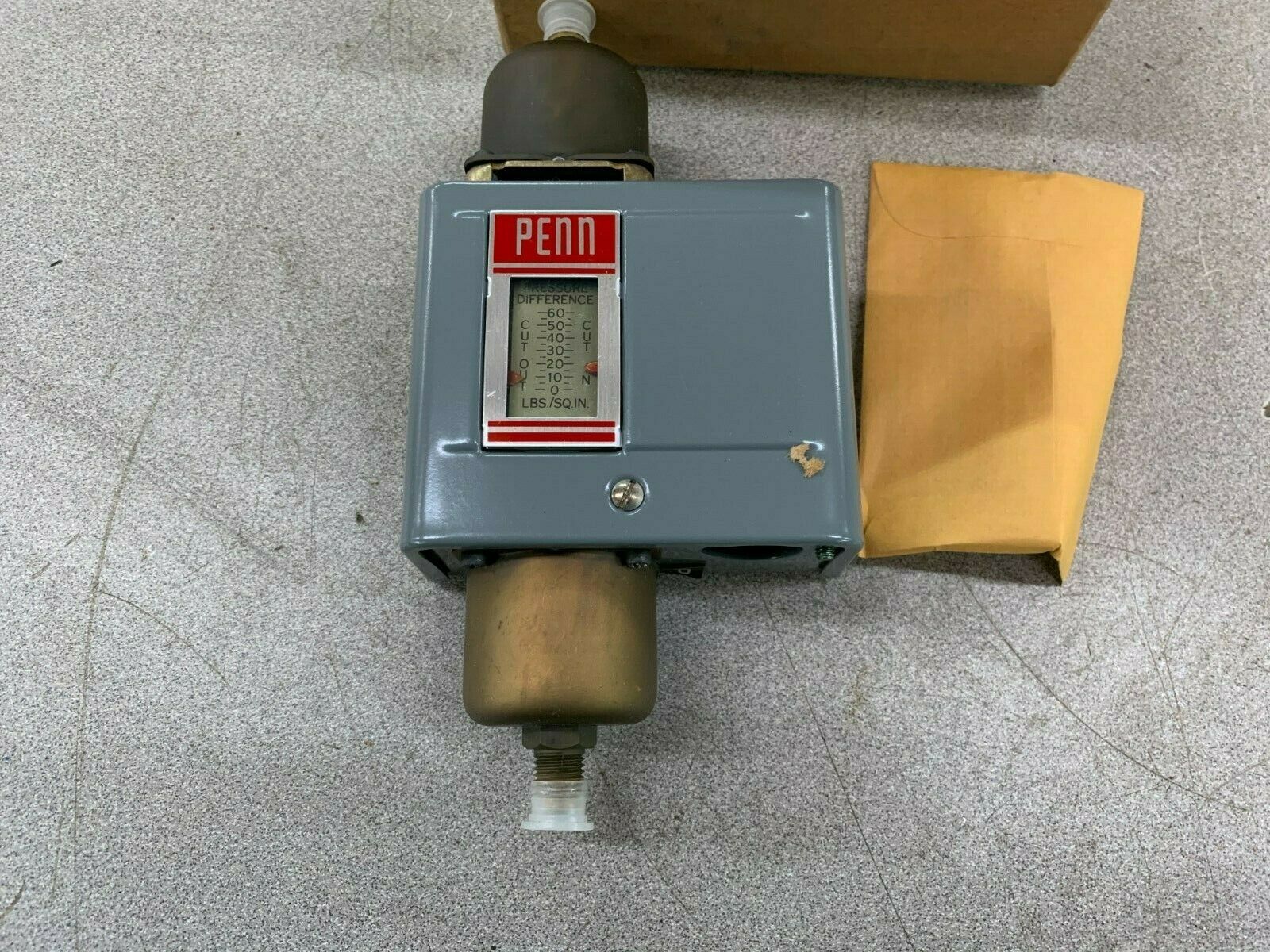 NEW PENN PRESSURE SWITCH P74DA-14