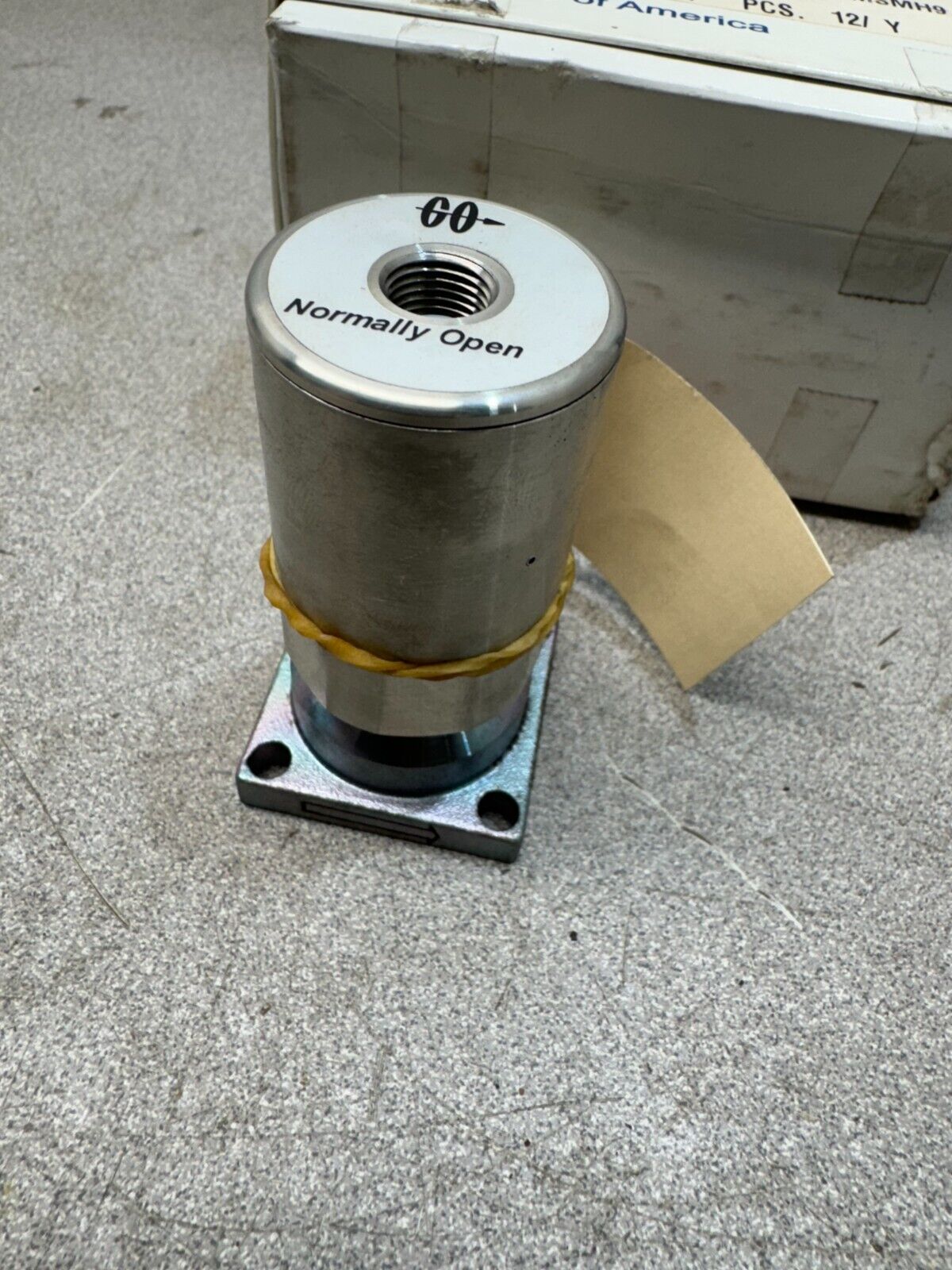 NEW IN BOX GO REGULATOR DV1-1011BSMSMH9