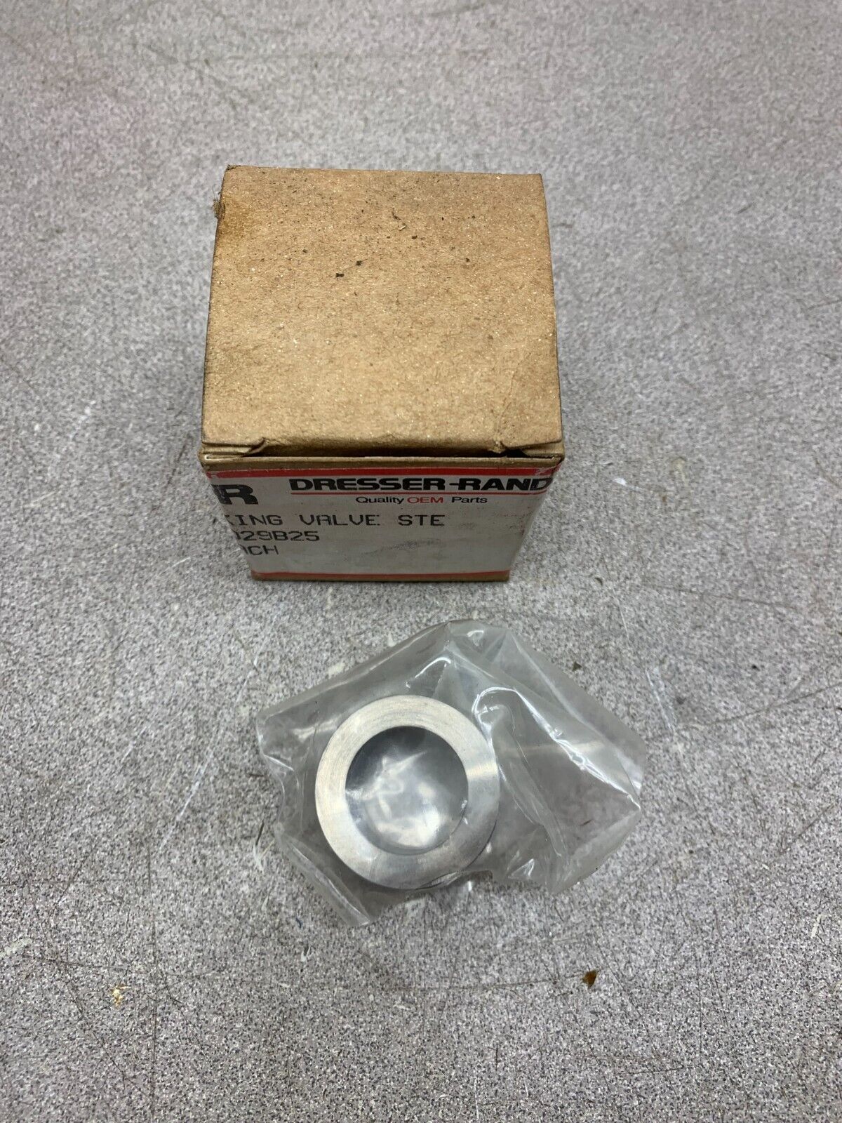 NEW IN BOX DRESSER-RAND PACKING VALVE STE 300O29B25