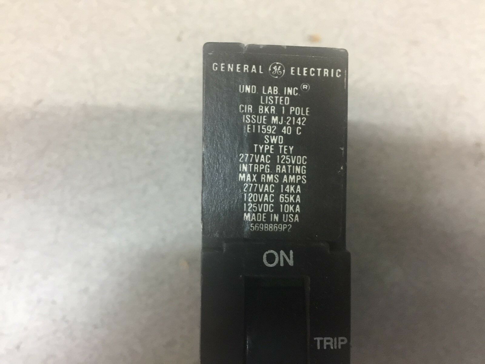 USED GE 20AMP 1POLE 277VAC BREAKER MJ2142