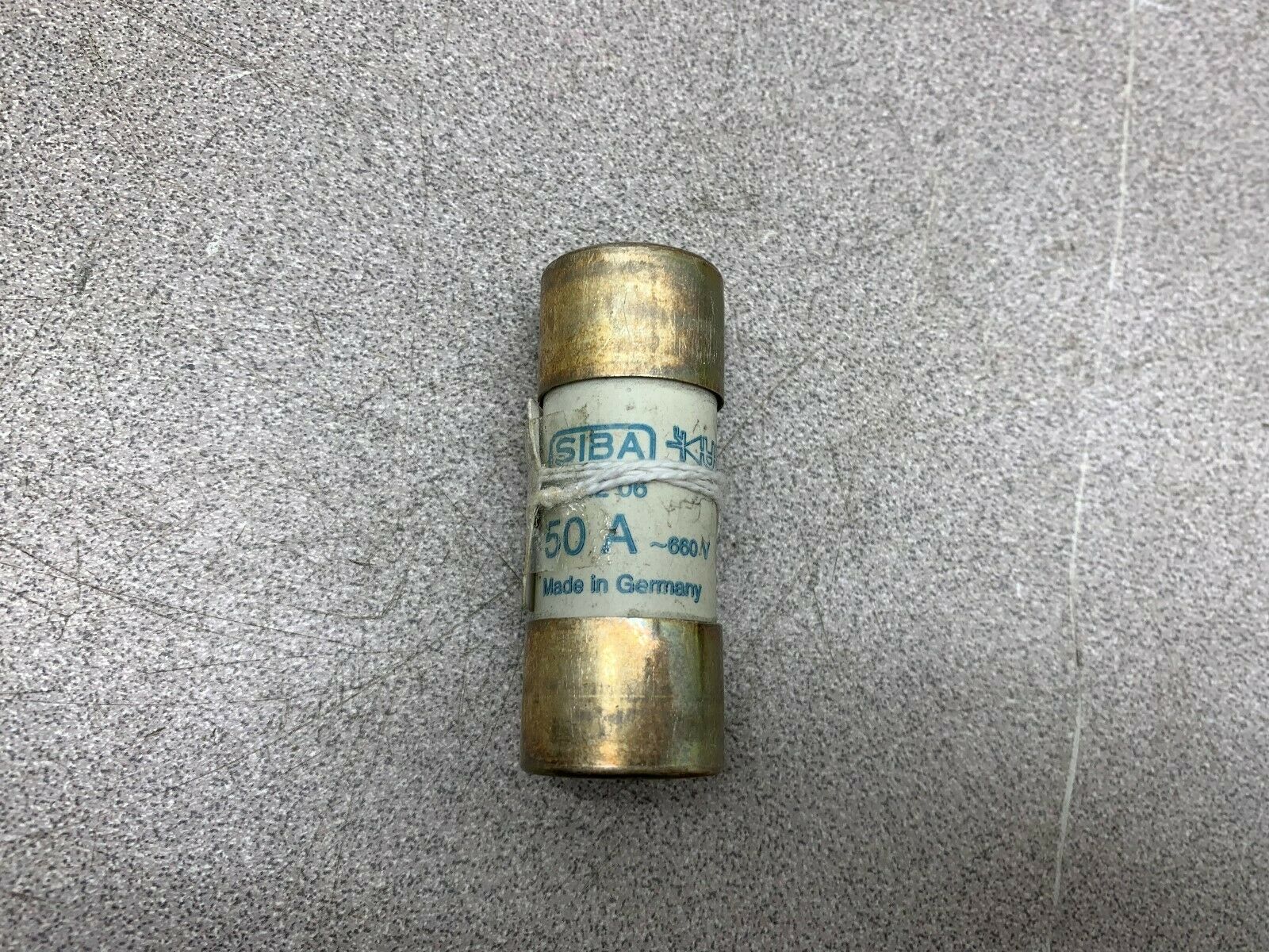 NEW NO BOX SIBA FUSE 5014206