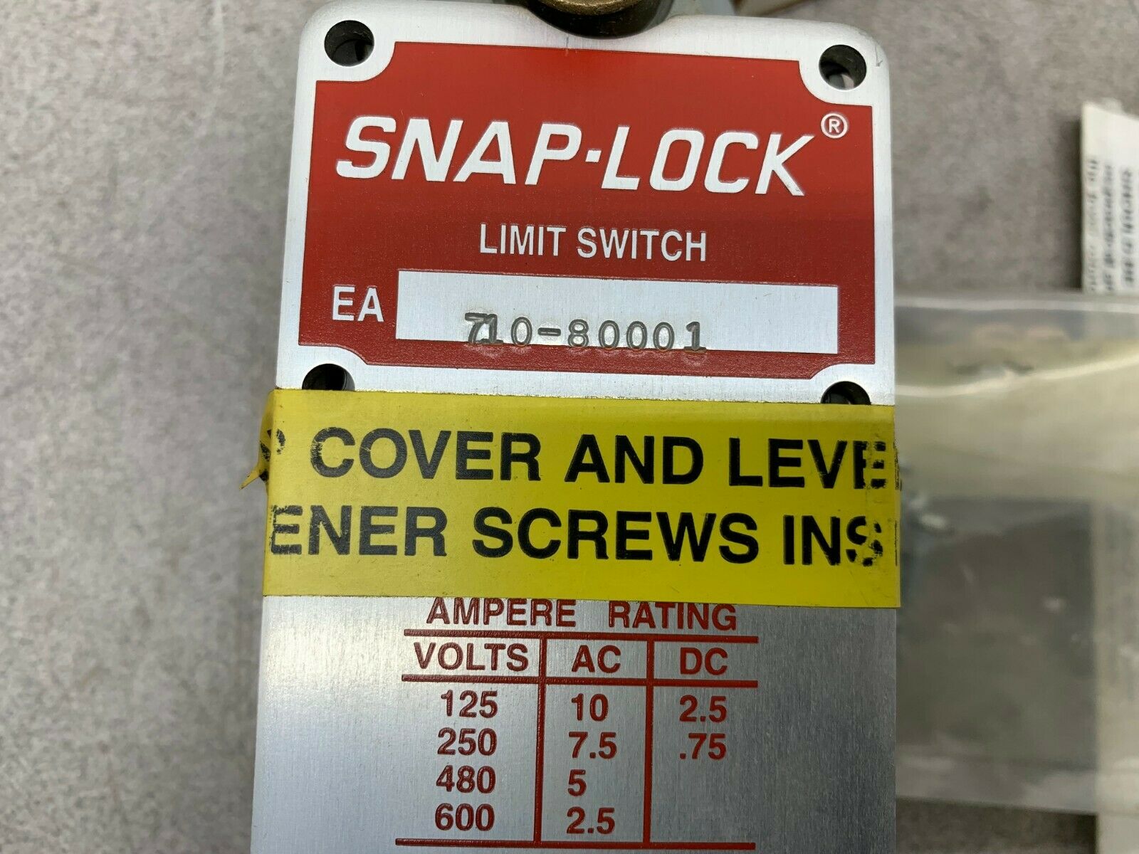 NEW IN BOX NAMCO SNAP-LOCK LIMIT SWITCH EA710-80001