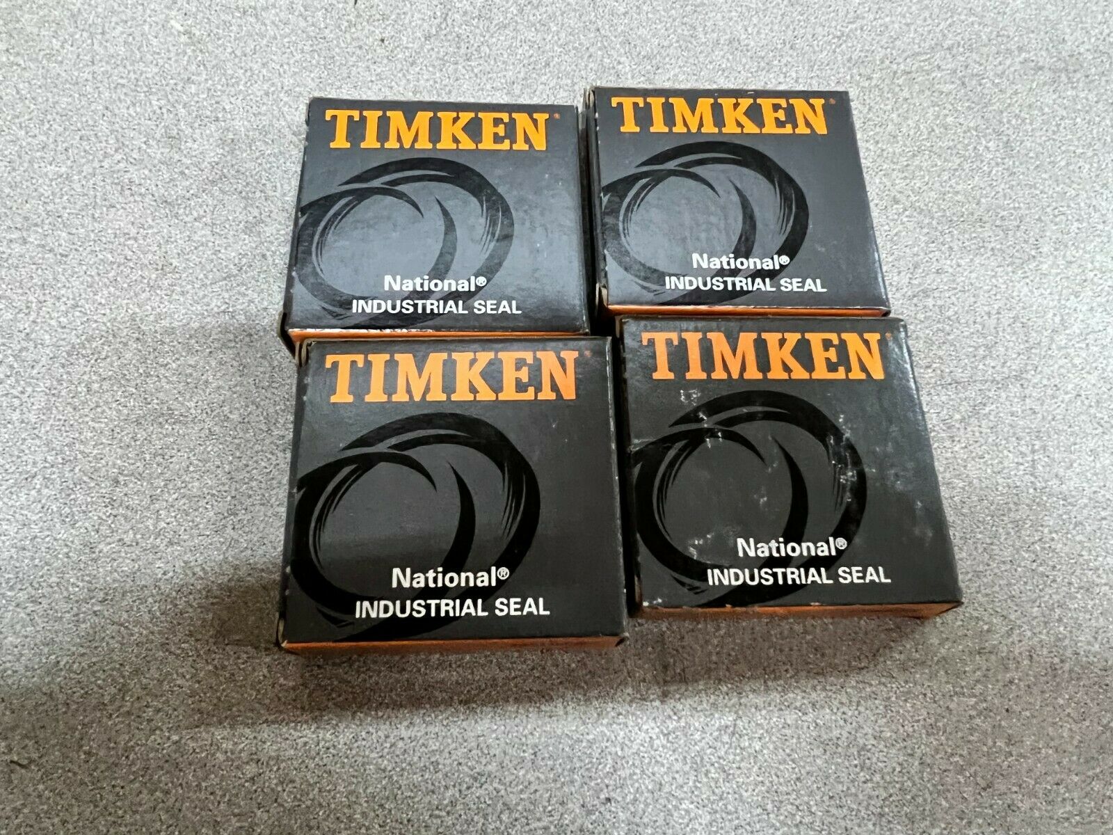 LOT OF 4 NEW IN BOX TIMKEN OILSEAL 450362