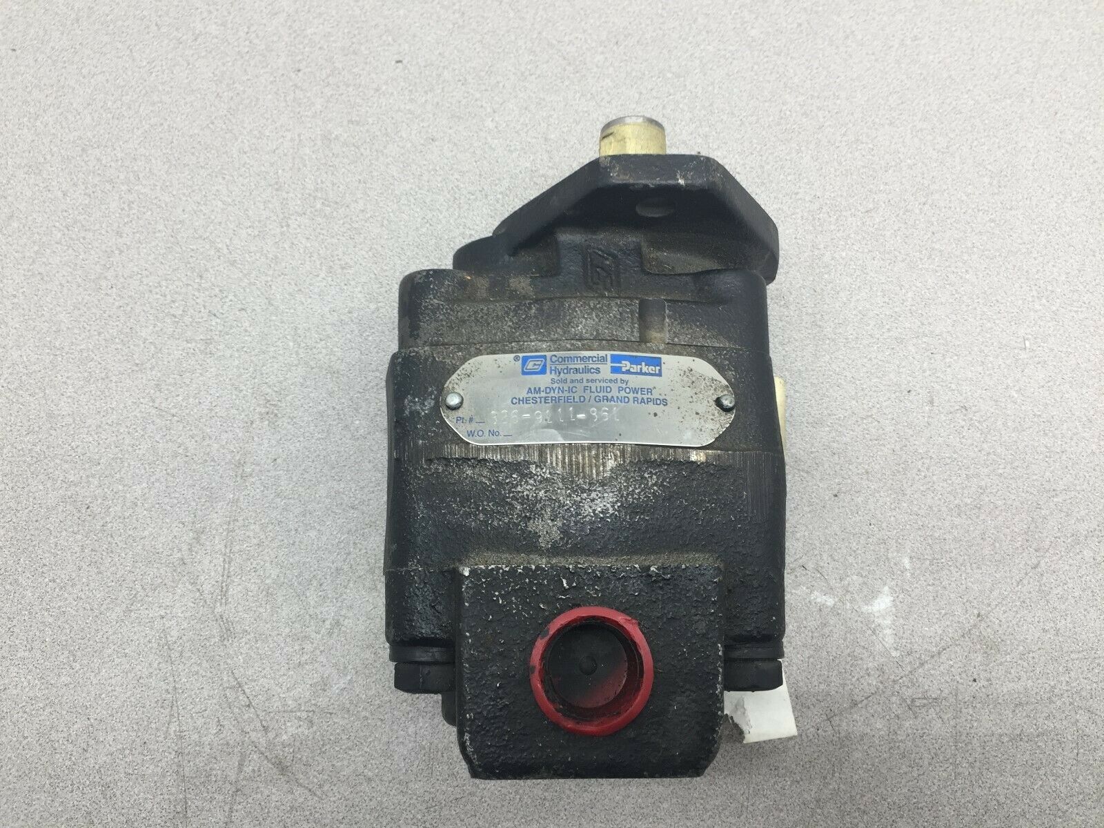 NEW NO BOX PARKER HYDRAULIC PUMP 326-9111-861