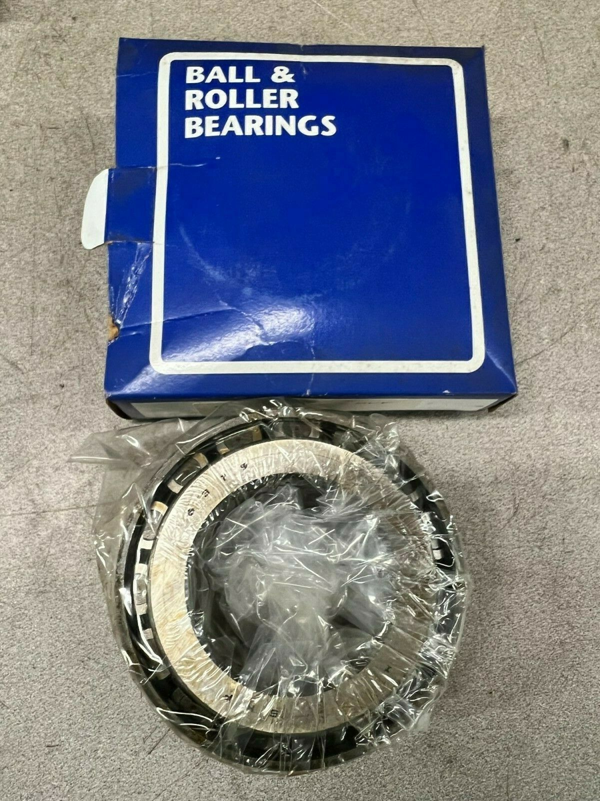 NEW IN BOX SKF ROLLER BEARING 6379