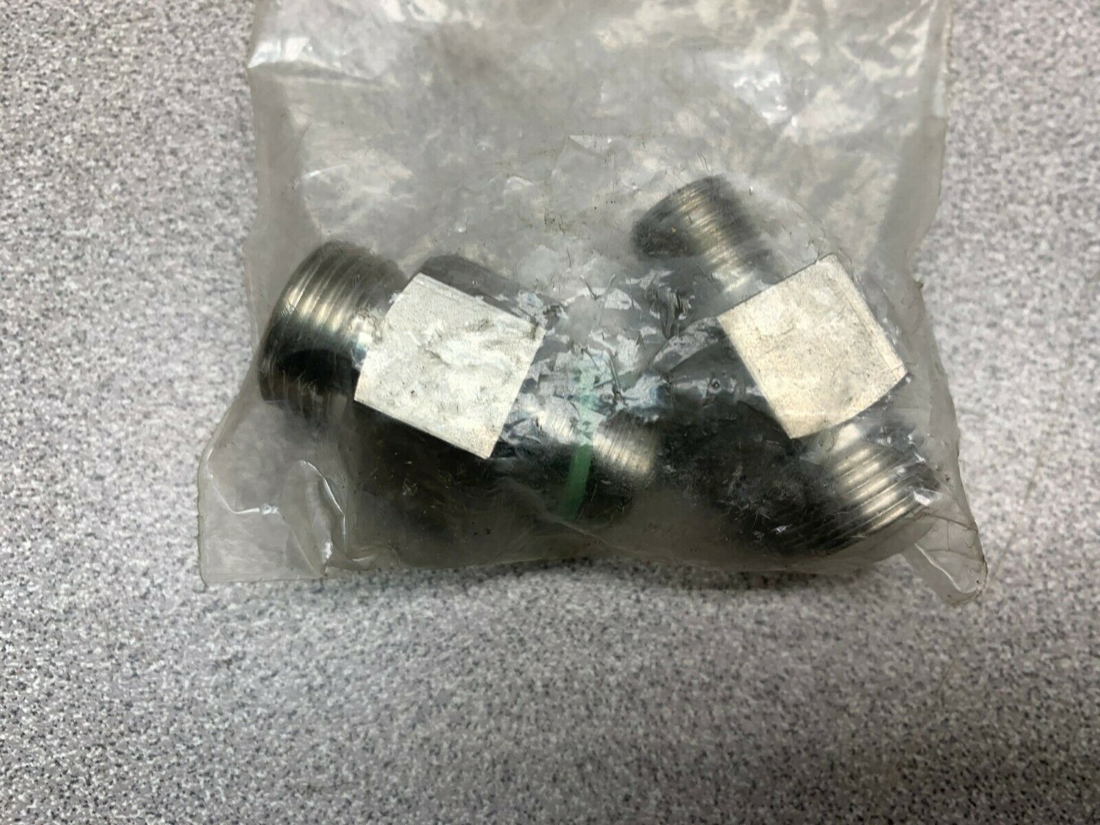 LOT OF 2 NEW IN PACKAGE IFM ADAPTER E4010