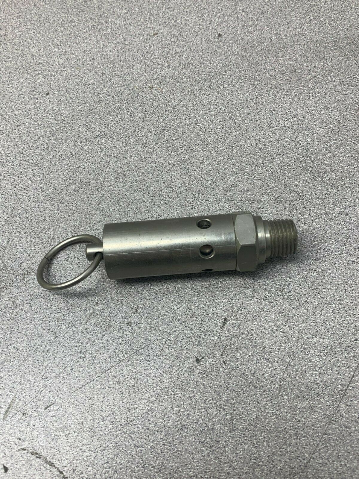 NEW NO BOX BINKS 1/4" AIR RELIEF SAFETY POP VALVE 110LB. PSI 34CFM 83-1879