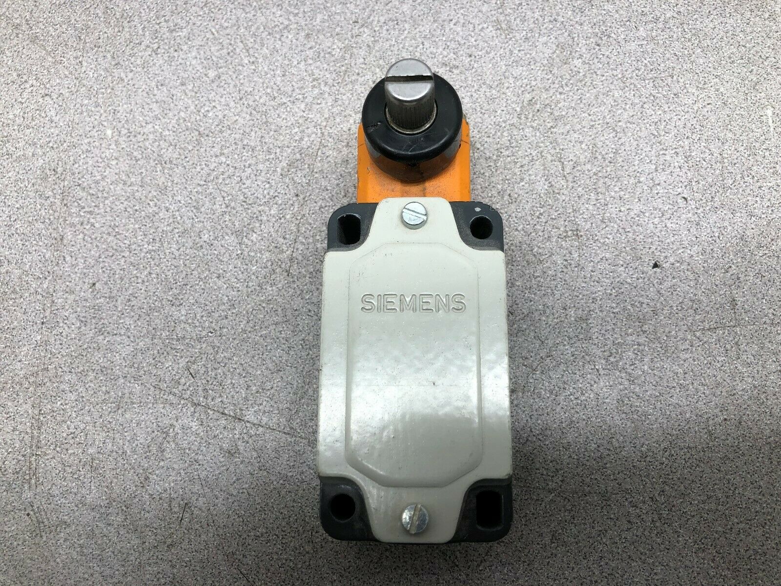 NEW NO BOX SIEMENS LIMIT SWITCH 3SE3170-0A