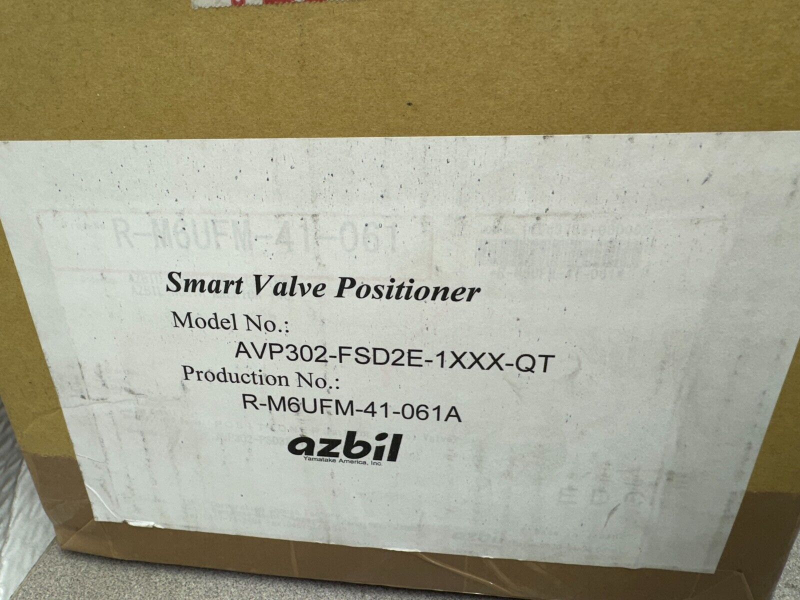 NEW IN BOX AZBIL SMART VALVE POSITIONER AVP302-FSD2E-1XXX-QT