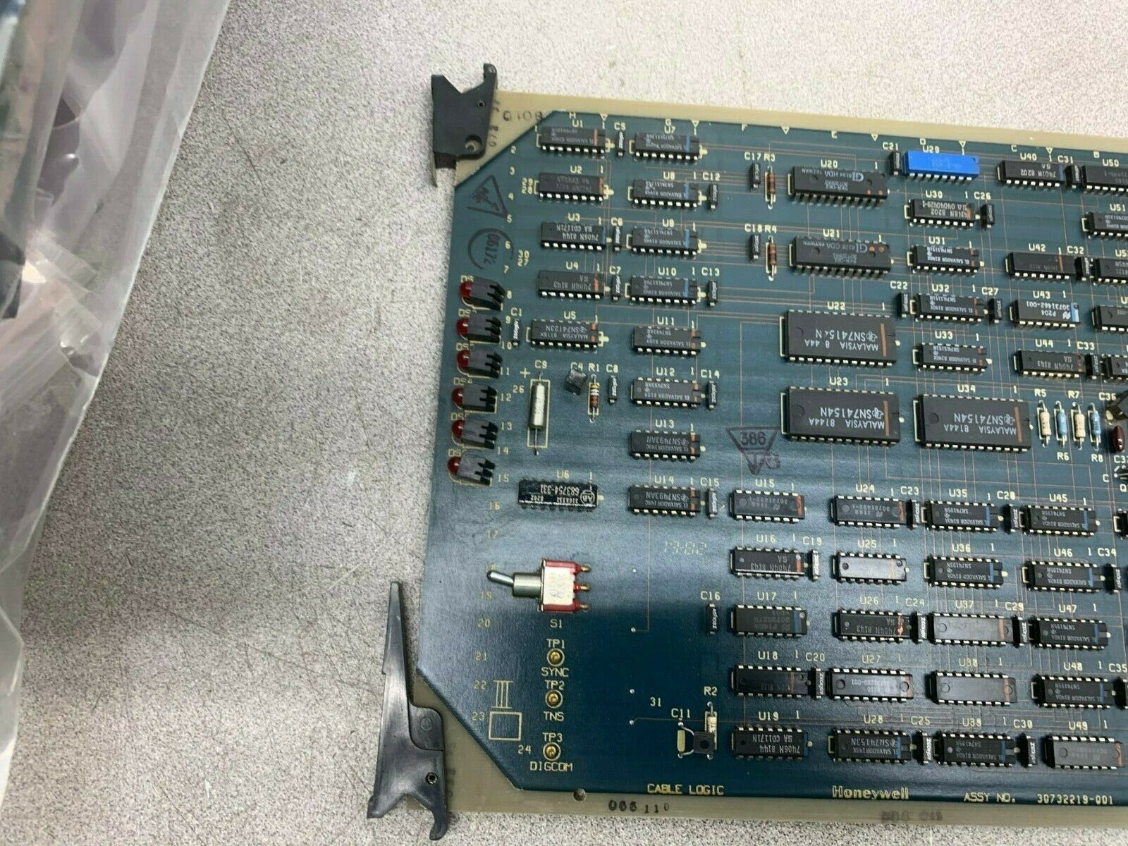 USED HONEYWELL CIRCUIT BOARD 30732219-001