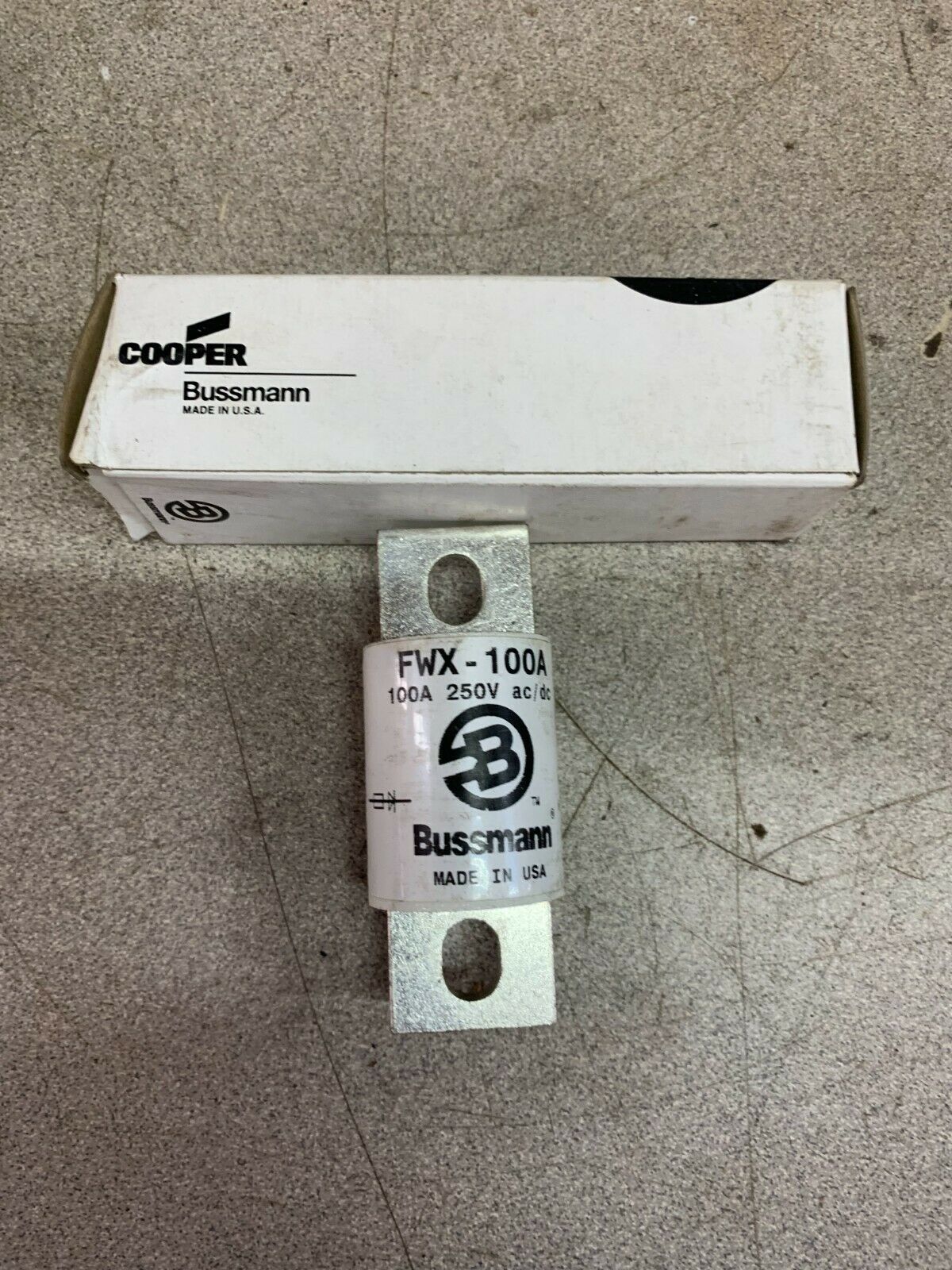 NEW IN BOX BUSSMAN FUSE FWX-100A