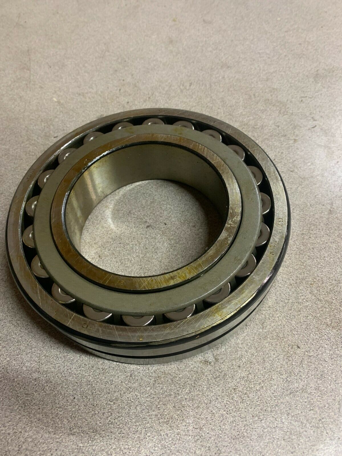 NEW NO BOX SKF 22217CCKW33 SPHERICAL ROLLER BEARING 22217 CCK/W33