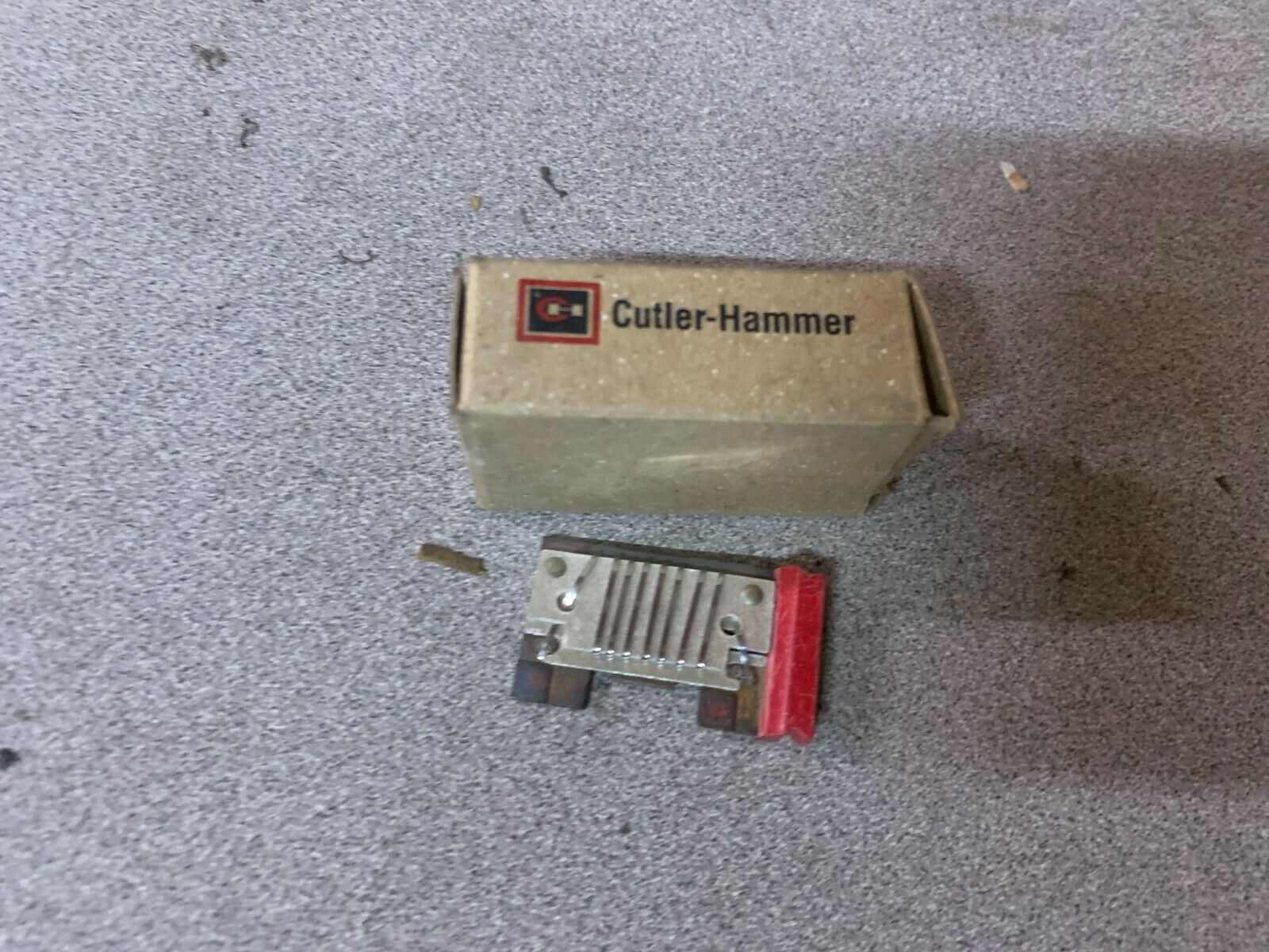 LOT OF 2 NEW IN BOX CUTLER HAMMER OVERLOAD HEATER MSH1-45A