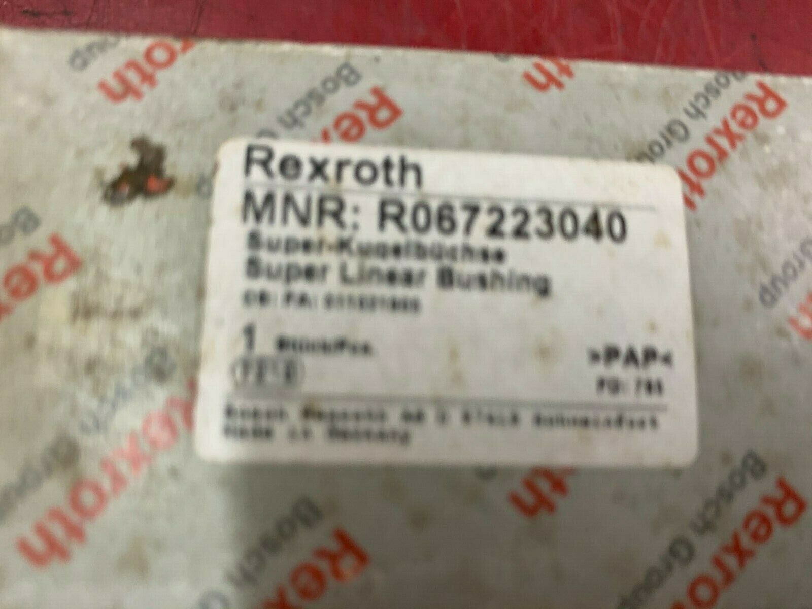 NEW IN BOX REXROTH LINEAR BUSHING R067223040