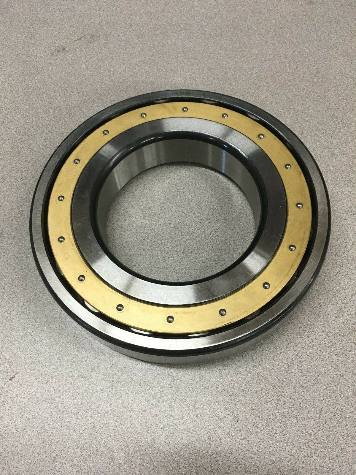 NEW NO BOX FAG SPHERICAL ROLLER BEARING 20222MB