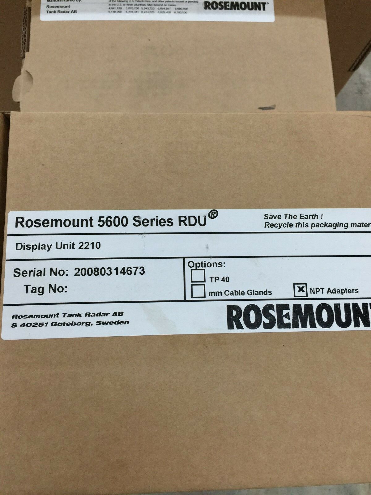 NEW IN BOX  ROSEMOUNT RADAR LEVEL TRANSMITTER 5601 UE5P5B0RE HEAD TYPE TH 43