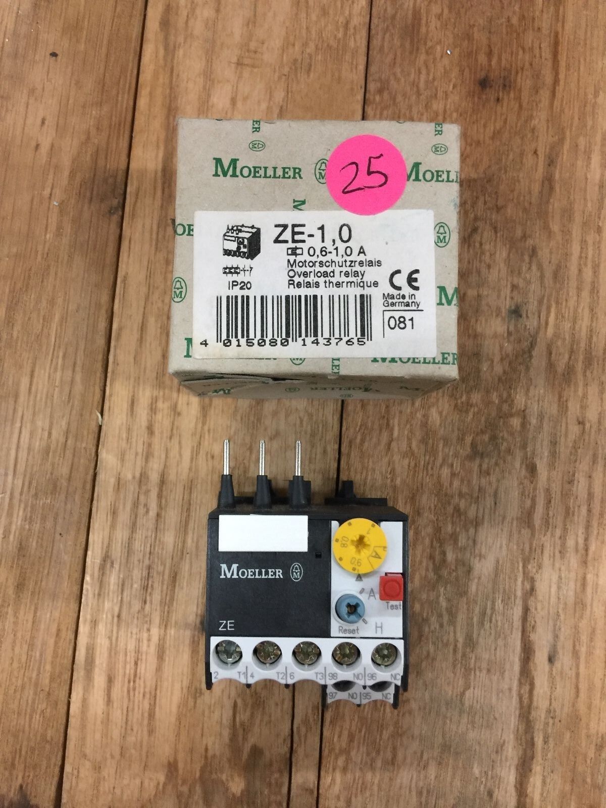 NEW IN BOX MOELLER OVERLOAD RELAY ZE-1,0