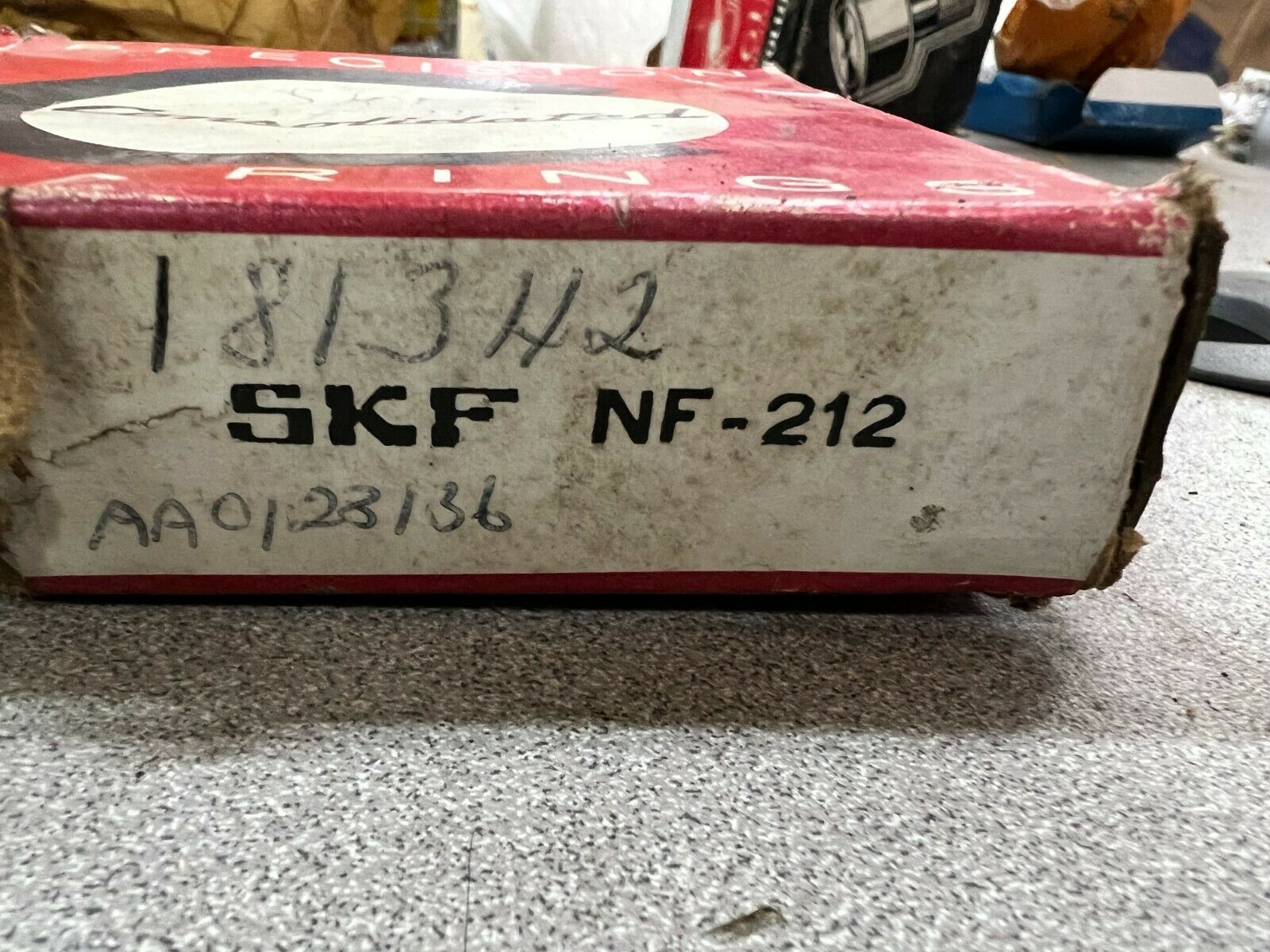 NEW IN BOX CONSOLIDATED/SKF CYLINDRICAL ROLLER BEARING NF-212