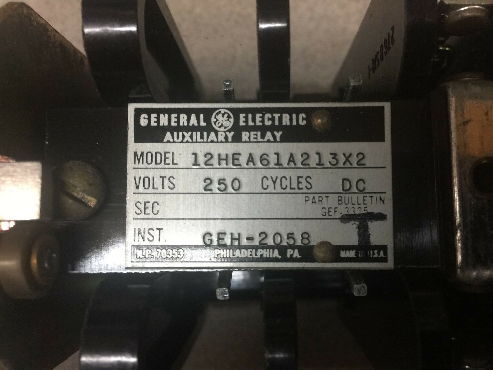 NEW IN BOX GE 250VDC AUXILIARY RELAY 12HEA61A213X2