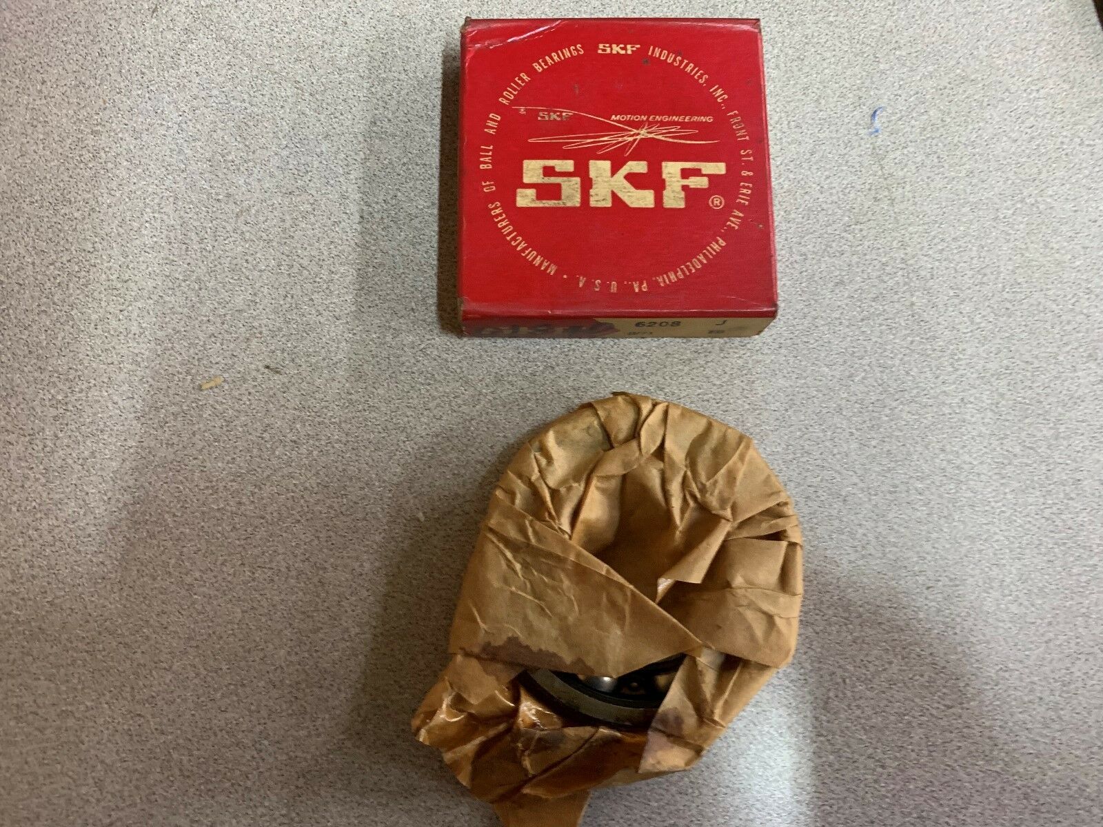 NEW IN BOX SKF BEARING 6208 J