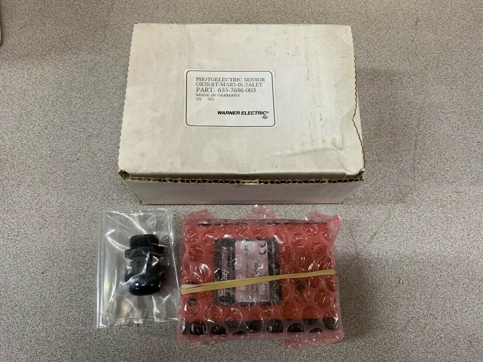 NEW IN BOX WARNER ELECTRIC SENSOR 655-7686-003