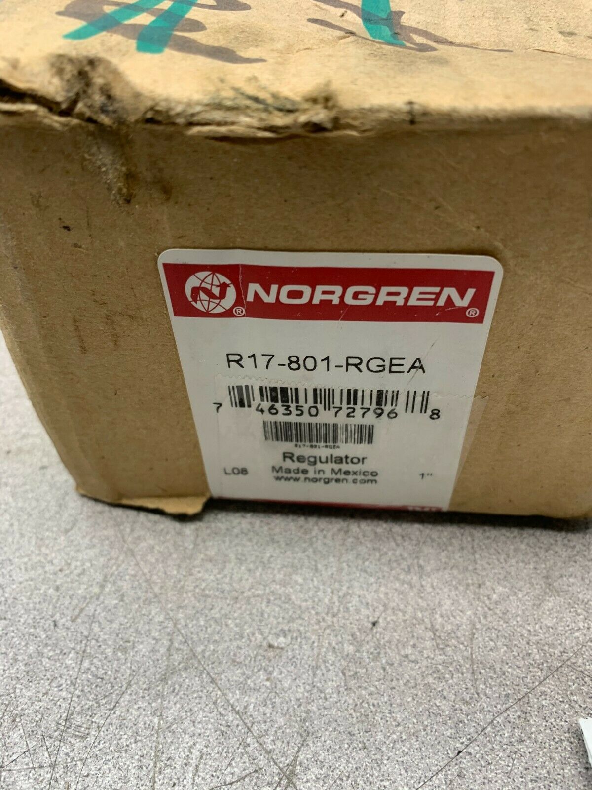 NEW IN BOX NORGREN PNEUMATIC REGULATOR R17-801-RGEA