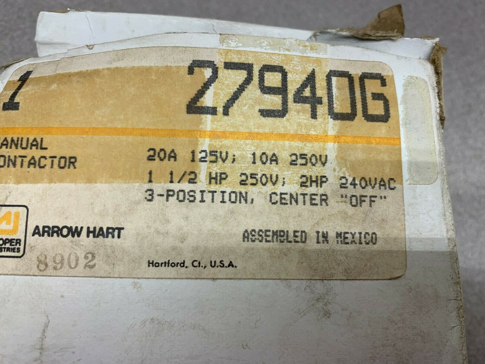 NEW IN BOX ARROW HART CONTACTOR 27940G