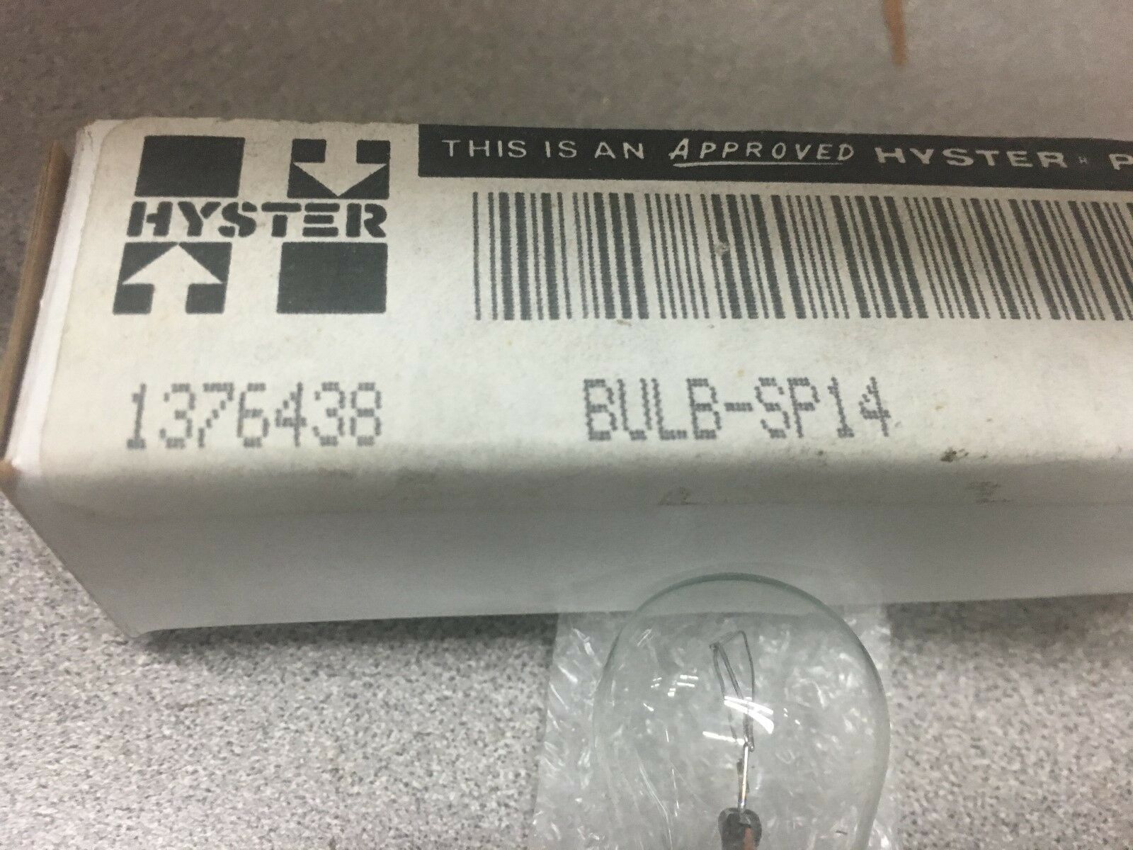 NEW IN BOX HYSTER BULB 1376438