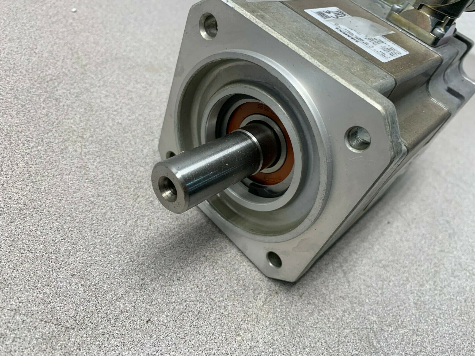 *REFURBISHED* SIEMENS SERVO MOTOR 1FK7042-5AK71-1SG0