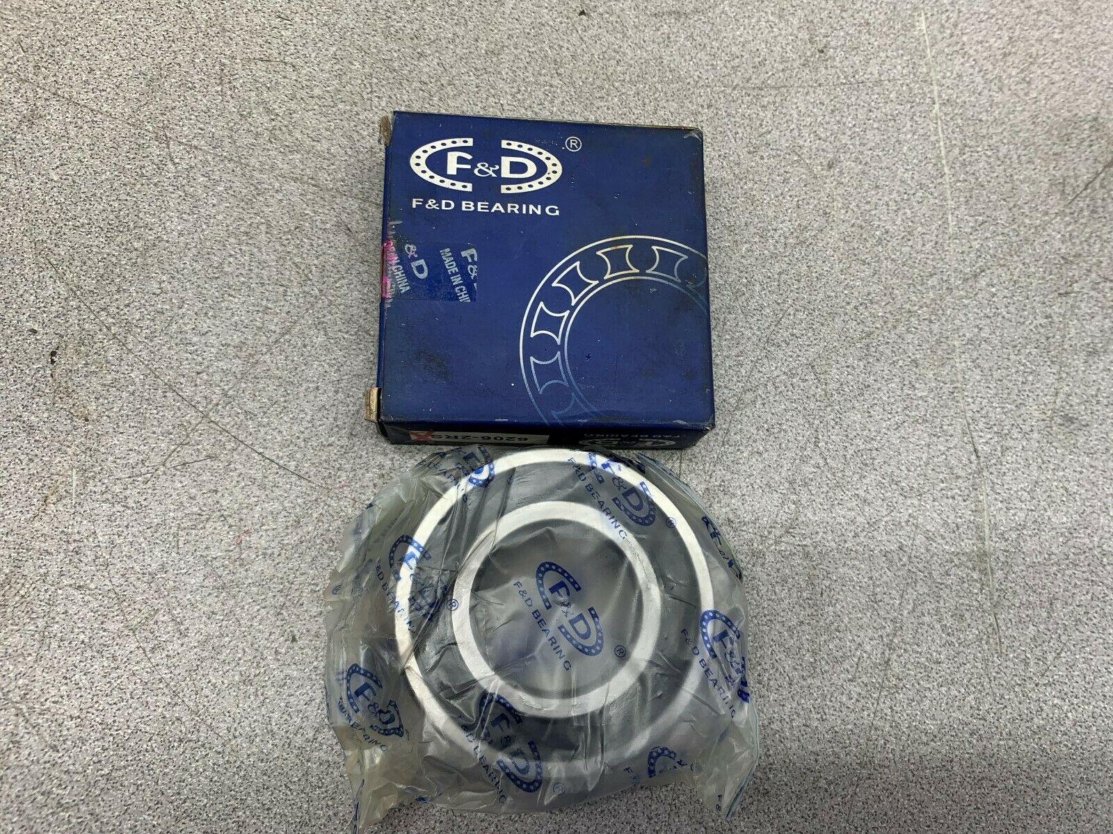 NEW IN BOX F&D BEARING 6206-2RS