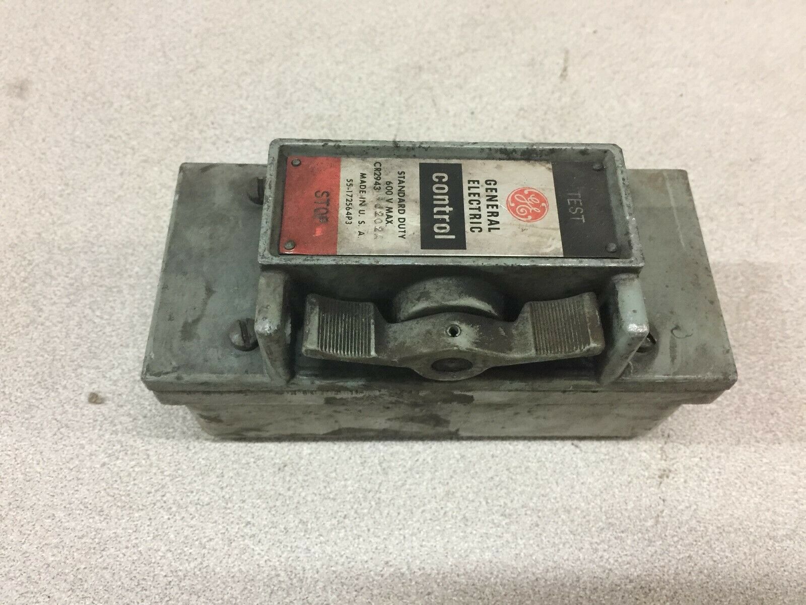 USED GE STANDARD DUTY 600V SWITCH CR2943AJ202A