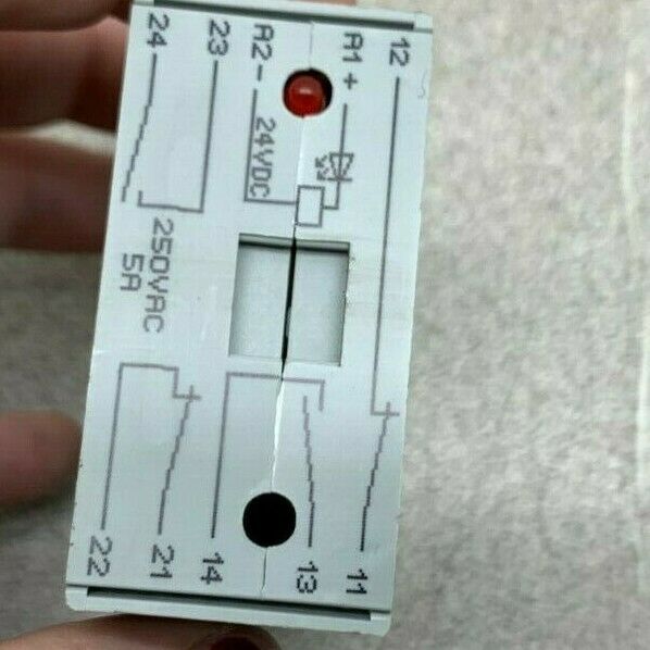 NEW TAKEOUT WAGO RELAY MODULE 286-336