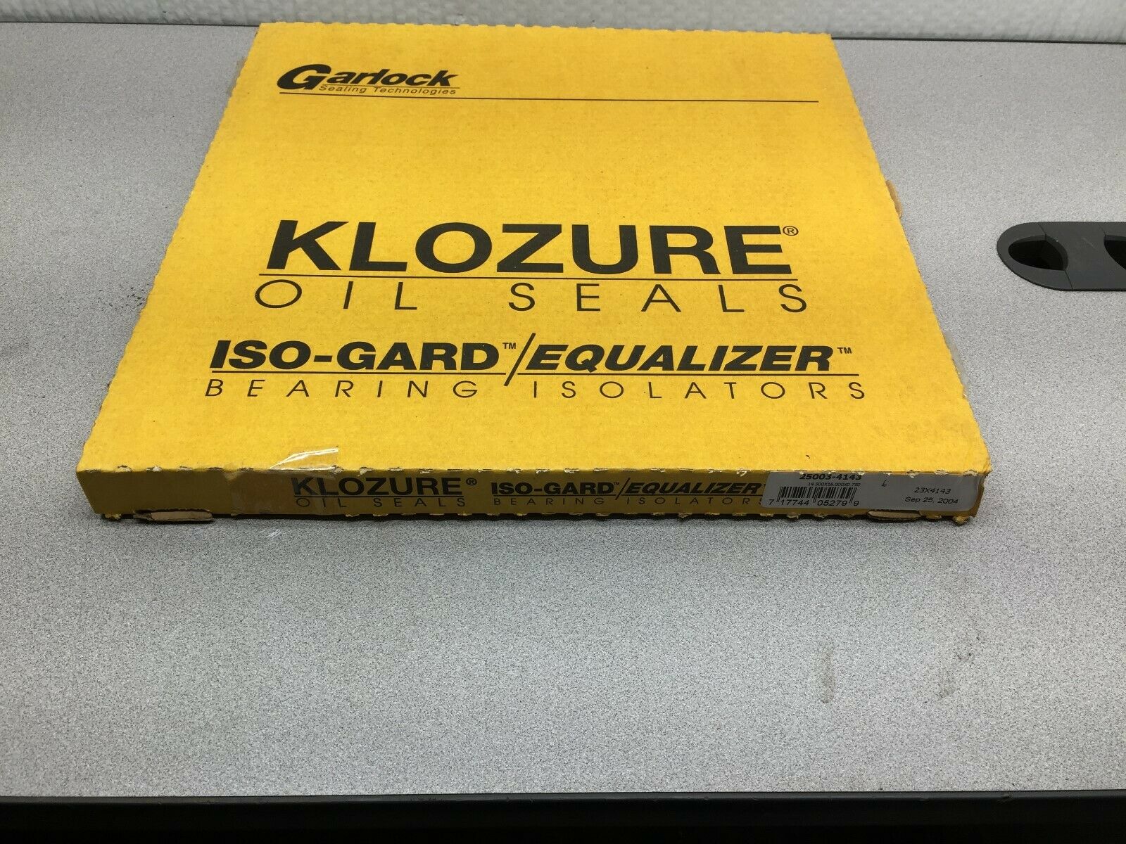 NEW IN BOX KLOZURE OIL SEAL ISO-GUARD BEARING ISOLATOR  25003-4143 / 23X4143