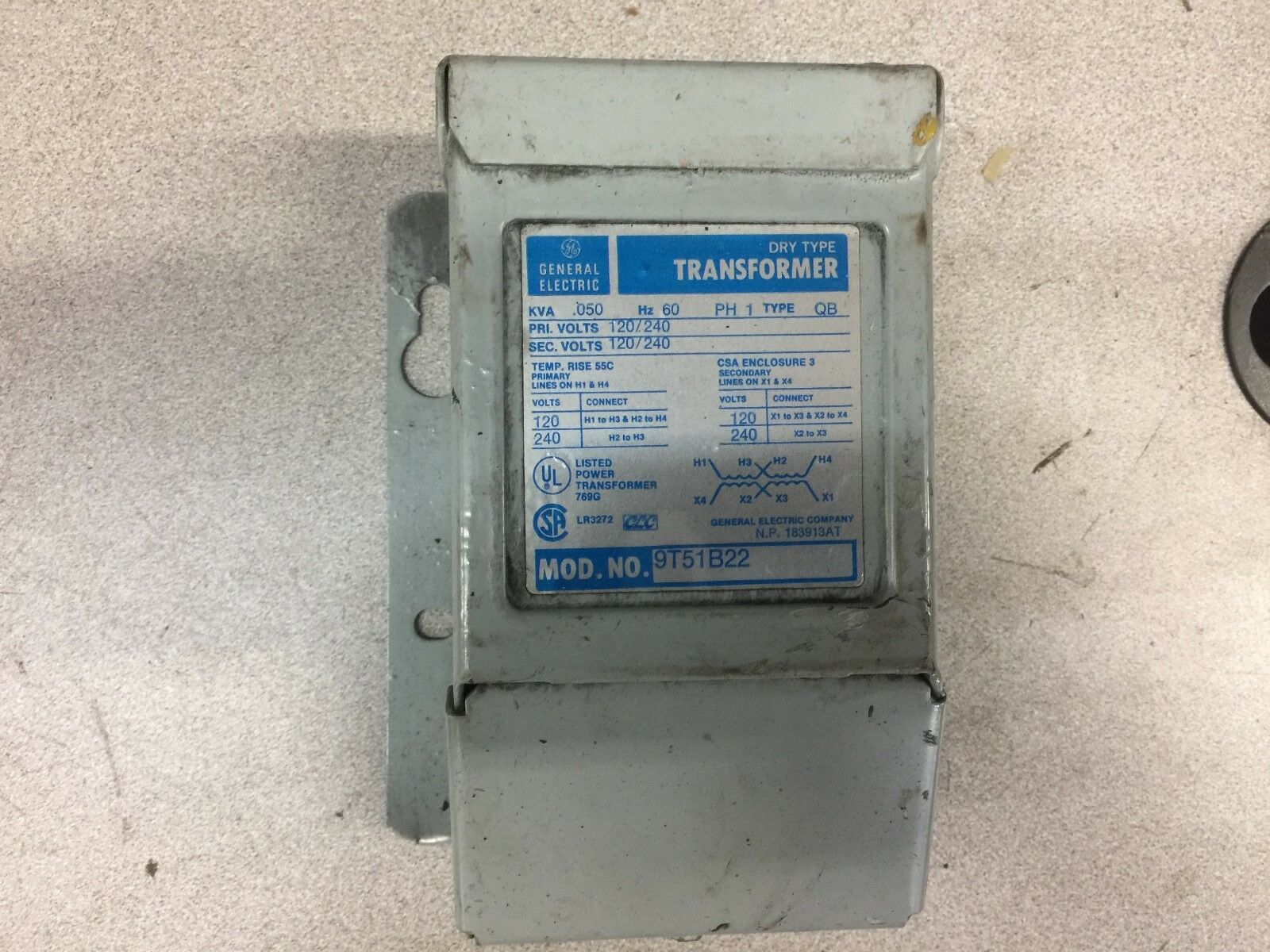 NEW IN BOX GE DRY TYPE TRANSFORMER .050KVA 1PH 9T51B22