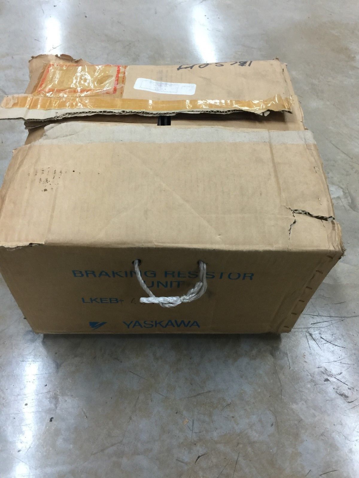 NEW IN BOX YASKAWA ELECTRIC BRAKING RESISTOR UNIT LKEB-4015