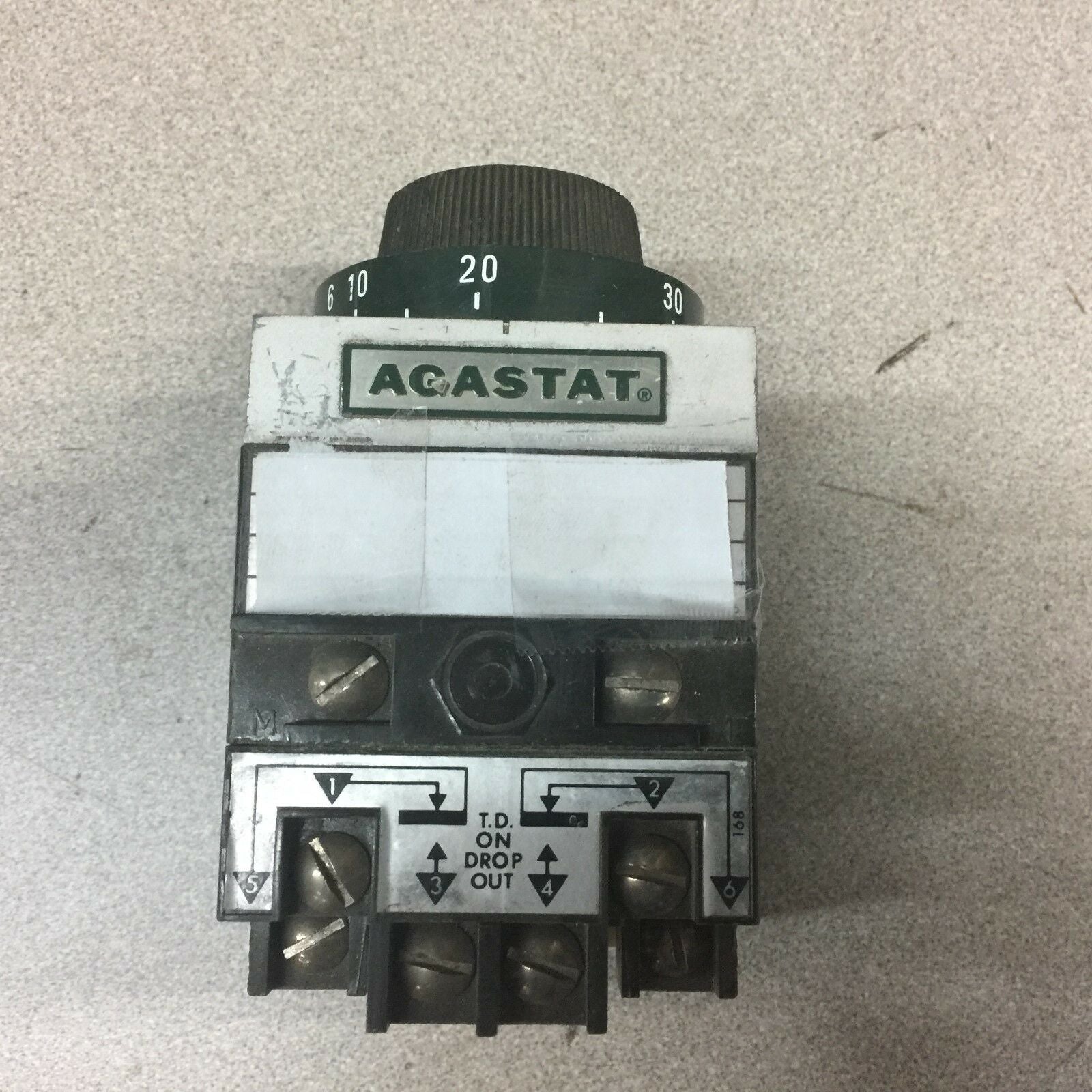 USED TYCO AGASTAT TIME RELAY 480 V 3-30 MIN 7012CHI2