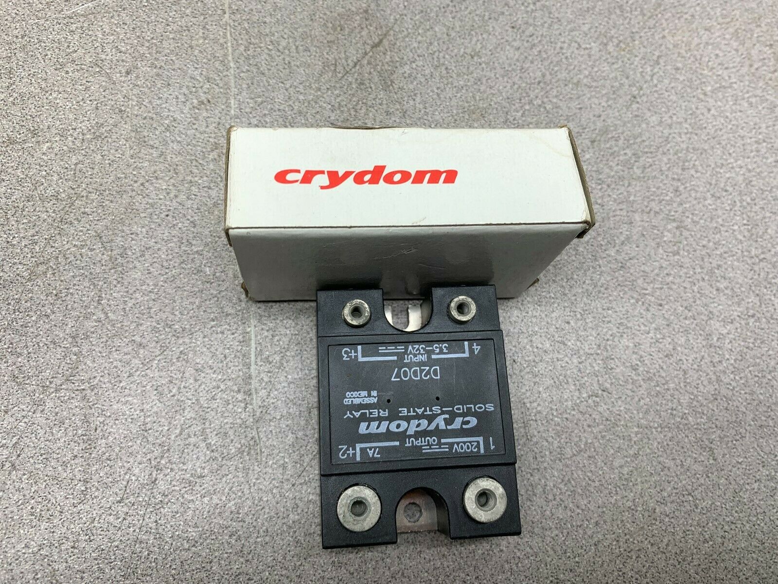 NEW IN BOX CRYDOM RELAY D2D07