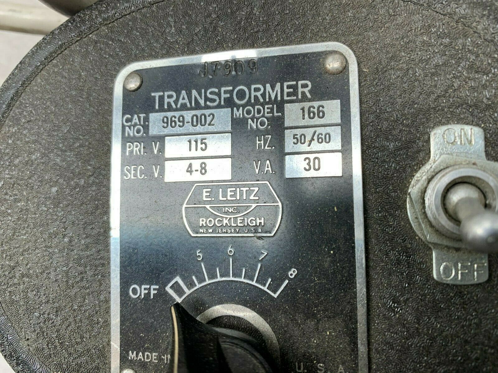 USED E.LEITZ TRANSFORMER 969-002 MODEL 166