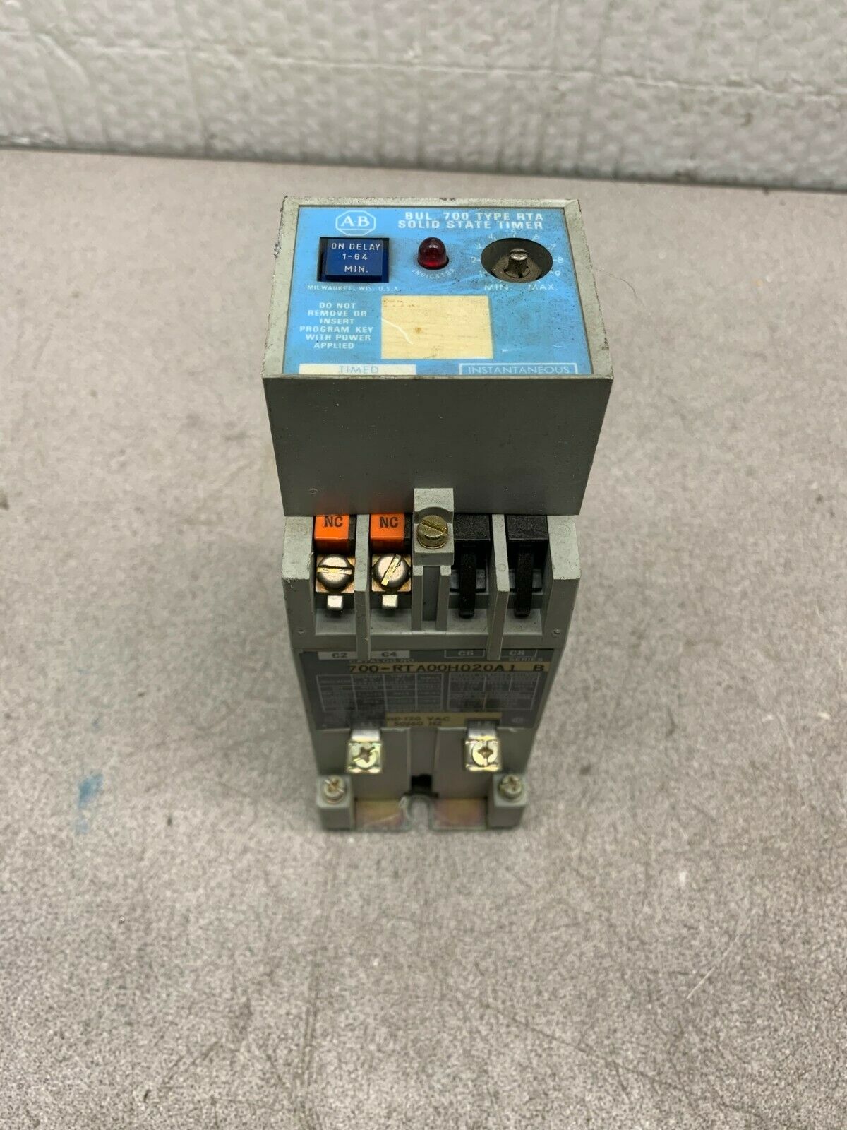 USED ALLEN-BRADLEY RELAY 700-RTA00H020A1 SERIES B