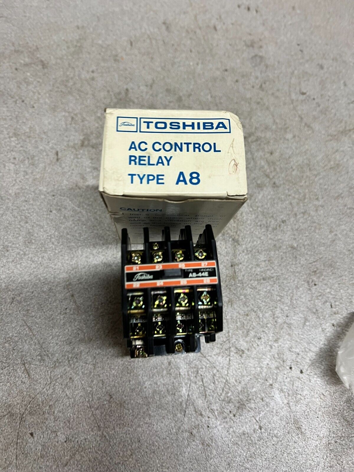 NEW IN BOX TOSHIBA RELAY A8-44E