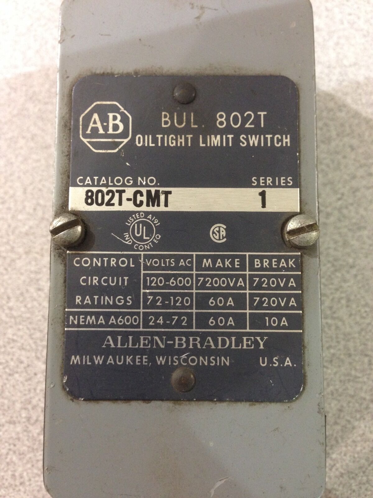 USED ALLEN-BRADLEY LIMIT SWITCH (BODY ONLY)  802T-CMT SERIES 1