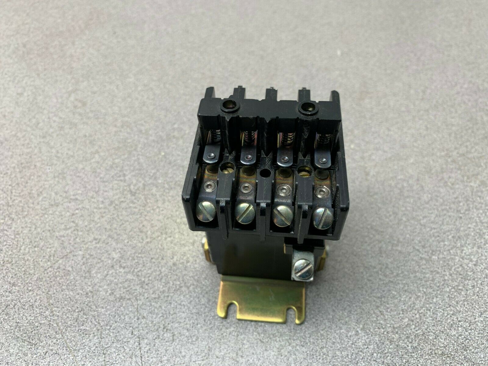 NEW NO BOX WESTMINSTER 2180D FEXL40PA-15 CONTACTOR 2090-58RBL 120-130VDC.